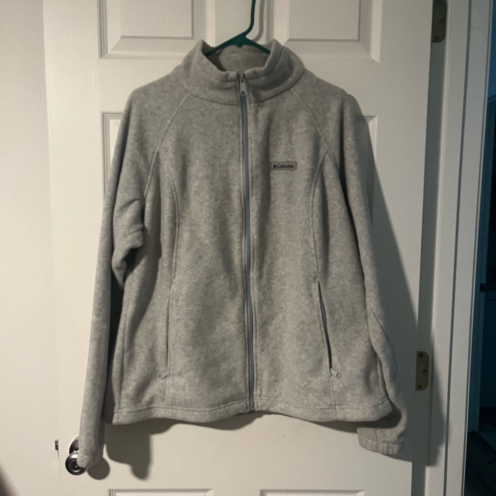 Columbia Light Gray Full-Zip Fleece Jacket